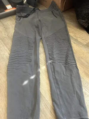 Alo Yoga medium pants thumbnail 7