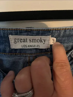 High-Rise Barrel Leg Jeans in Medium Blue Size 3 thumbnail 2