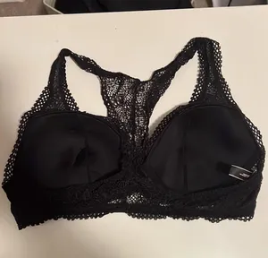 Victoria's Secret Bralet thumbnail 2