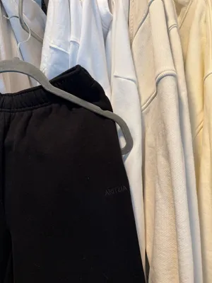 Aritzia Mega Sweatpants thumbnail 4