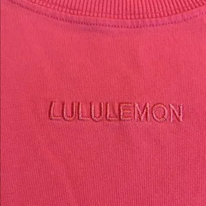 Lululemon Relaxed-Fit Cotton Jersey T-Shirt *Graphic. PTP 22”. M/L thumbnail 2