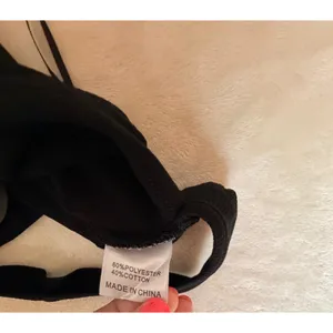 WHITE FOX BOUTIQUE First Love Crop Top Black‎ Size M Medium NWT One Shoulder thumbnail 6