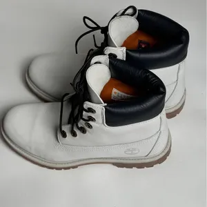 Timberland Women's 6" Premium Durable Cold Weather Winter Boot Sz 8.5 thumbnail 6