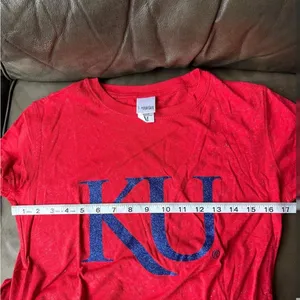 NWOT Women’s KU University of Kansas College Apparel T-shirt thumbnail 5