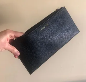 Michael Kors Wallet thumbnail 3
