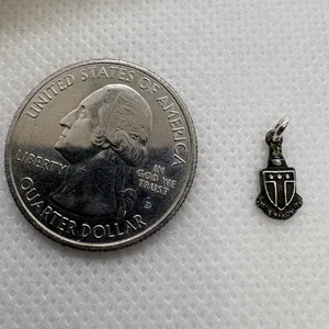 Vintage‎ Sterling Silver Shield Crest Charm Greek Inscription Heraldic 0.45g thumbnail 4