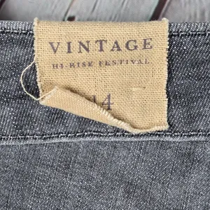 American Eagle‎ Vintage Hi-Rise Festival Shorts Grey Studded Denim Size 14 NWT thumbnail 5