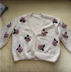 Luna Ivy Sweater Cropped thumbnail 3