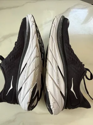 Hoka one W Clifton 8 wideBlack and White Road Running Shoes without insoles thumbnail 8