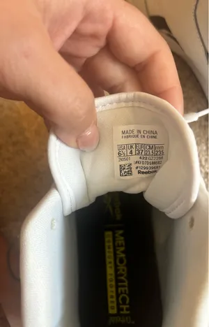 Reebok Sneakers thumbnail 4
