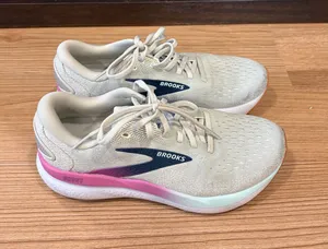 Brooks Ghost 16 Running Shoes thumbnail 1