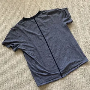 LULULEMON All Yours Boyfriend Tee Micro Stripe Black White Size 8 10 Cotton EUC thumbnail 10