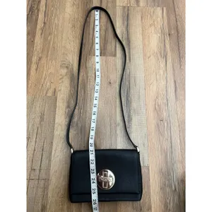 Kate Spade Black Crossbody Bag –‎ 100% Leather, Striped Lining thumbnail 7