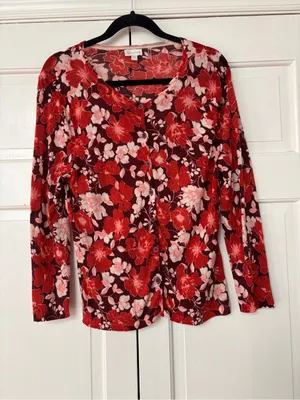 Garnet Hill Red Floral Button-Down Cardigan 100% Merino Wool Blouse Size Medium‎ thumbnail 2