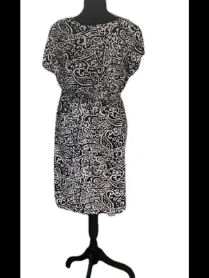 Faded Glory Black White Floral V-Neck Short Sleeve Knee Knit Dress S Stretch thumbnail 4