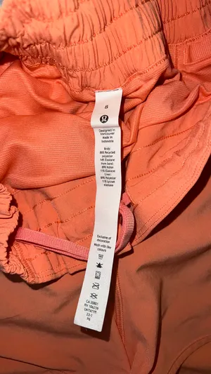 Lululemon Hotty Hot Short 2.5” thumbnail 5