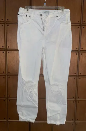Abercrombie High-Rise Mom Jeans Curve Love thumbnail 1