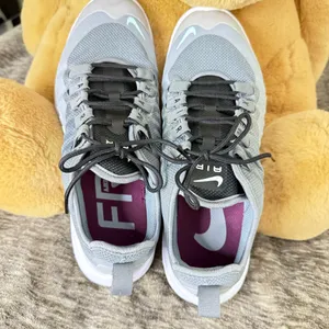 Nike Air Max Axis Cool Grey Igloo Blue Running Women’s Shoes Size 10 thumbnail 7