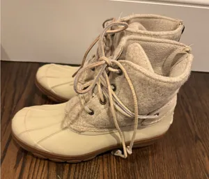 Sperry boots size 6 thumbnail 1