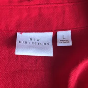 New Directions Red Relaxed Button Down Shirt Size L thumbnail 2