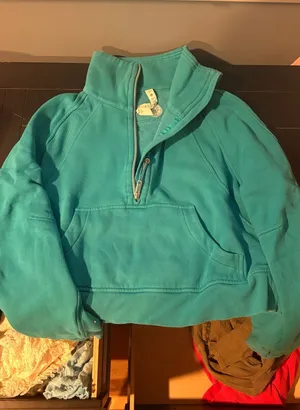Lululemon Scuba thumbnail 1