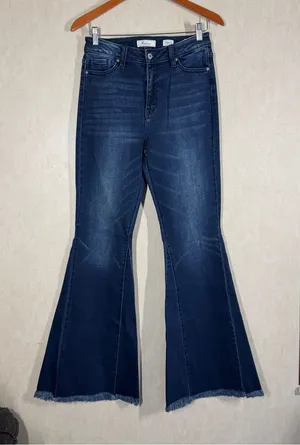 KanCan Signature Women’s Ultra High Rise Super Flare Jeans in Estilo 27 thumbnail 1