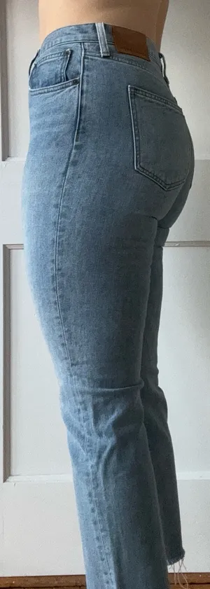 Denim Forum Arlo Aritzia High-Rise Straight thumbnail 2