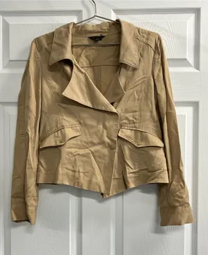 Ann Taylor Khaki Long Sleeve Cropped Blazer - Size Medium - VGUC thumbnail 1