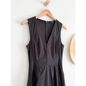Madewell | NWT V-Neck Circle Midi Dress Black | Sz 2 thumbnail 3
