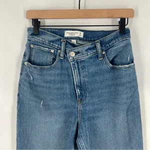 Abercrombie Curve‎ Love The 90s Straight Ultra High Rise Crisscross Waist Jean Size 2 thumbnail 2