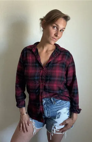 American Eagle Boyfriend Fit Plaid Flannel Red Blue Large Relaxed thumbnail 1