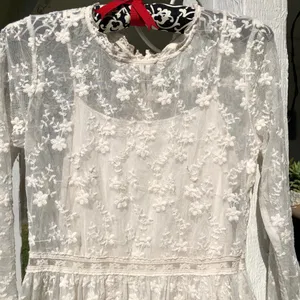 🛍️ Lace Dress w/button back & long sleeve Cream S thumbnail 2