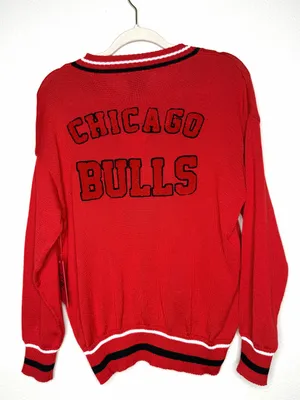 Ultra Game Women Chicago Bulls V-Neck Sweater S Red NBA Basketball Knit Pullover thumbnail 5
