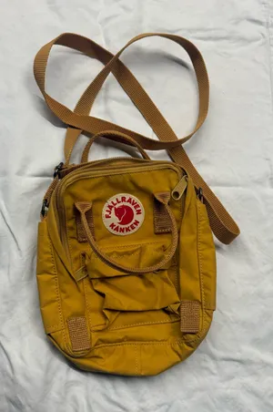 Fjällräven Mini Backpack Yellow Kånken Mustard thumbnail 1