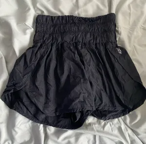 Free people shorts  thumbnail 1