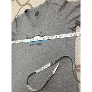 Life Is Good V-Neck Crusher Tee Winter Cabin Snowy Waterfront Shirt Size S thumbnail 7