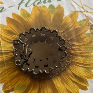 Turquoise and Bronze Belt Buckle with Striking Design thumbnail 2