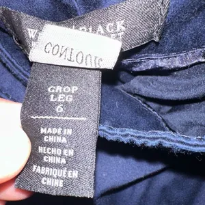 White House Black Market navy blue crop leg contour 6 slacks thumbnail 3