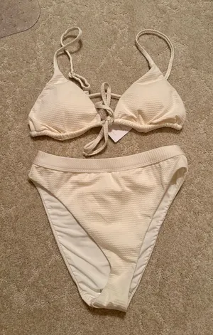 Dippin Daisy’s Swimwear Off-White Bikini Set thumbnail 1