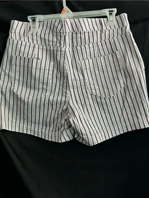 Old Navy Women's Striped Button-Front Shorts in White & Burgundy Sz 10 NWT thumbnail 2
