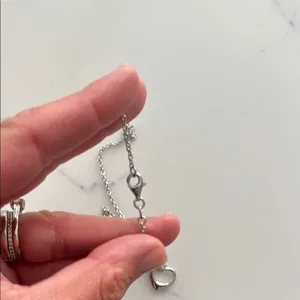 Elegant Silver‎ Heart Necklace Silver thumbnail 3