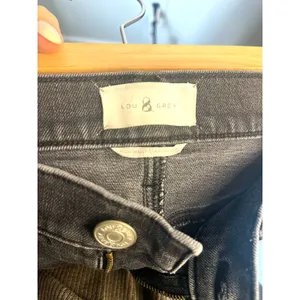 Lou & Grey Black Gray Wash High Waist Straight Cropped Undone Hem Jeans sz. 26 thumbnail 5
