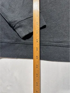 Levi's Classic Black Crewneck Sweatshirt - Size Large, Made thumbnail 8