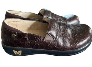 Alegria Kel-275 Brown Floral Embossed Slip On Comfort Shoe Sz 37/6.5 Workwear thumbnail 1