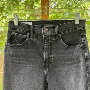 Gap Women's Kick Fit High Rise Jeans Washed Black Size 28/6R thumbnail 7