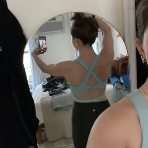 Joyspels () sport bra crop top thumbnail 4