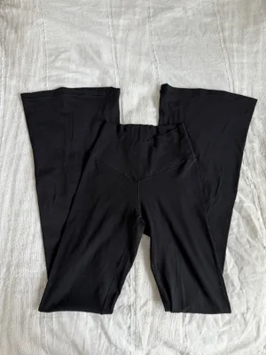 Offline by Aerie black crossover high rise flare leggings thumbnail 2