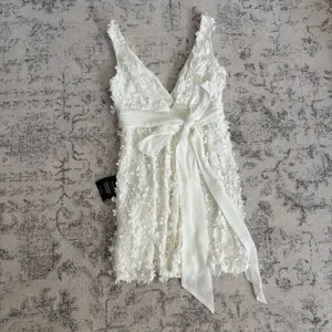 Lulus Totally Beautiful White 3D Floral Tie-Strap Skater Mini Dress Size Small thumbnail 4