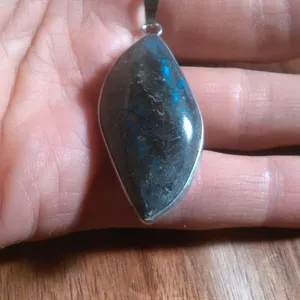 Malagasy Labradorite Stainless Steel Pendant Necklace thumbnail 11