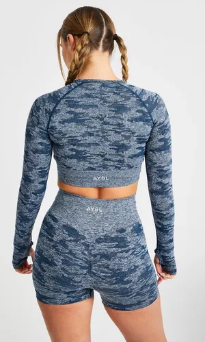 evolve camo seamless long sleeve crop top and shorts set thumbnail 2